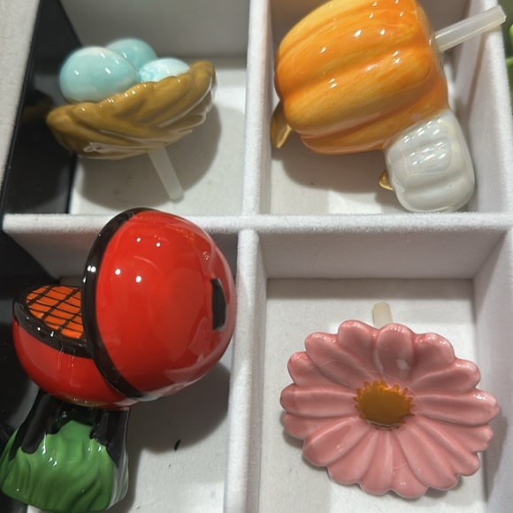 Nora Fleming 8 minis - Picture 4 of 4